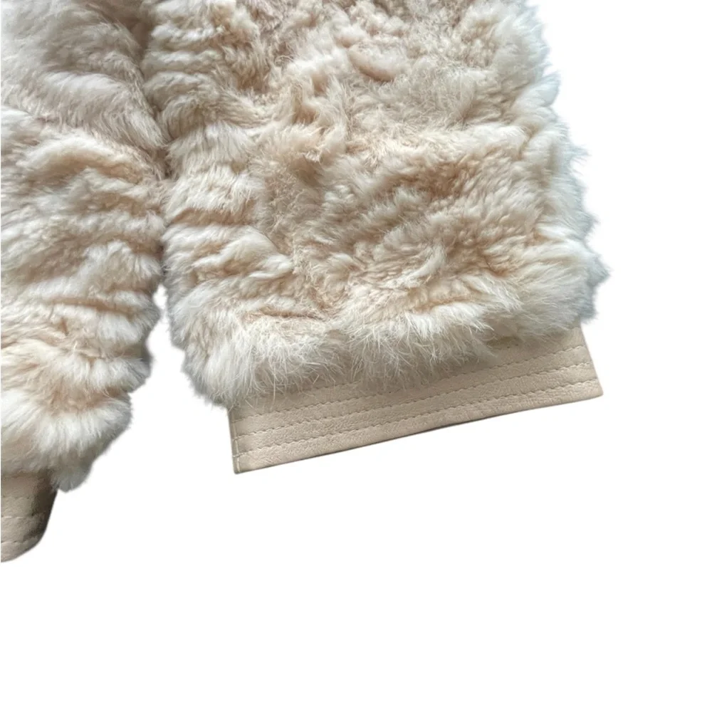 Dana Stein 100% Rabbit Fur &
Lambskin Jacket - Size XS - Picture 9 of 12